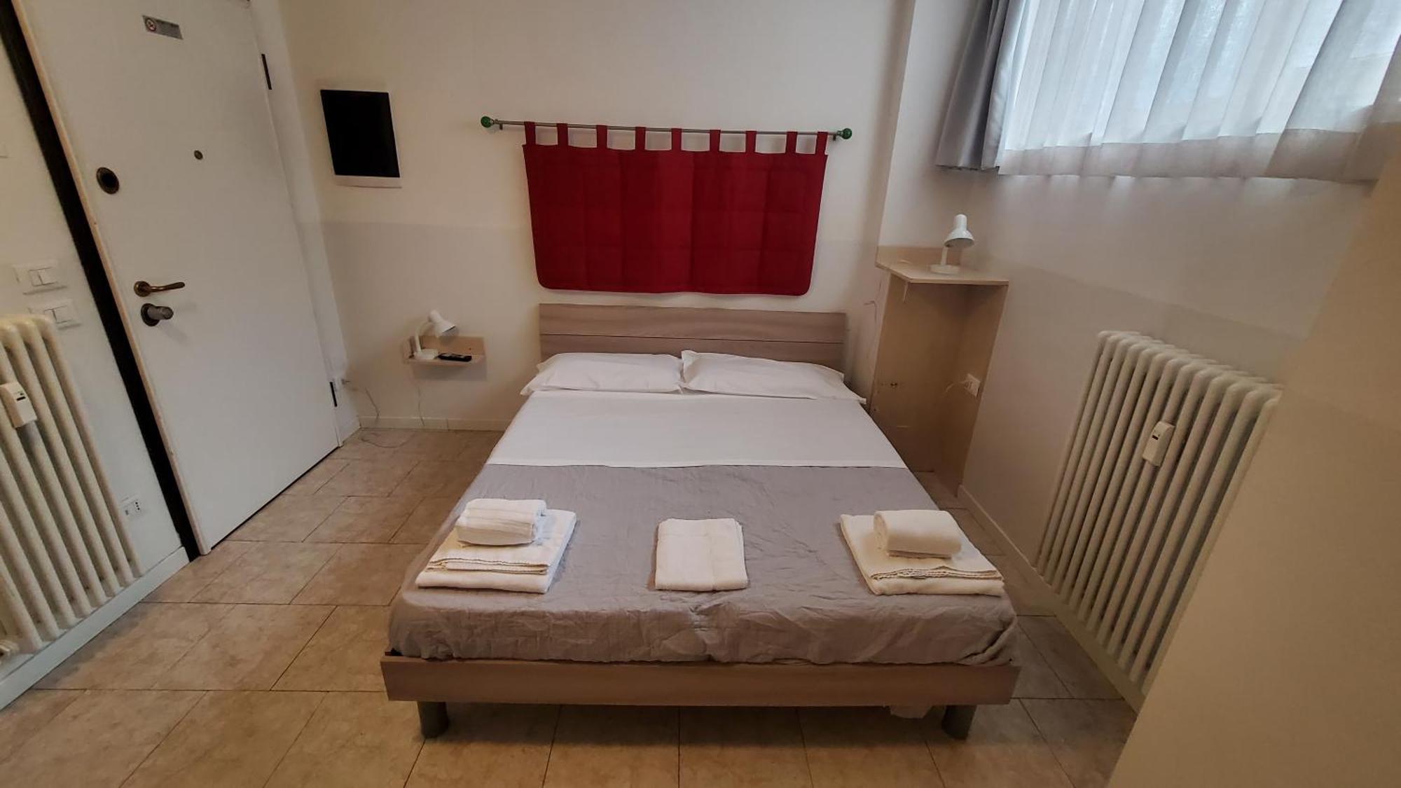 Hb Bonomelli 15 Hotel Бергамо Екстериор снимка