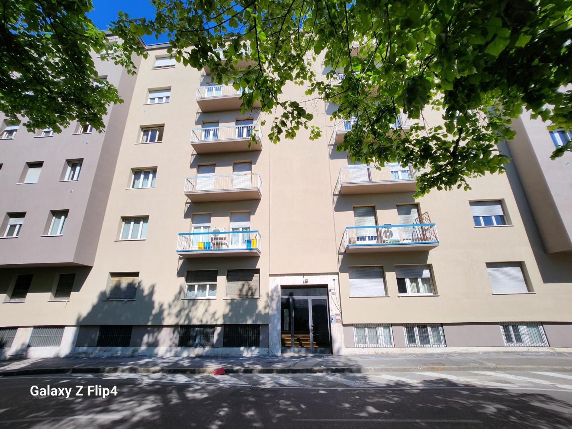 Hb Bonomelli 15 Hotel Бергамо Екстериор снимка